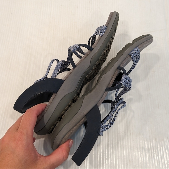 SKECHERS memory foam strappy sandals size 10 - Picture 8 of 9